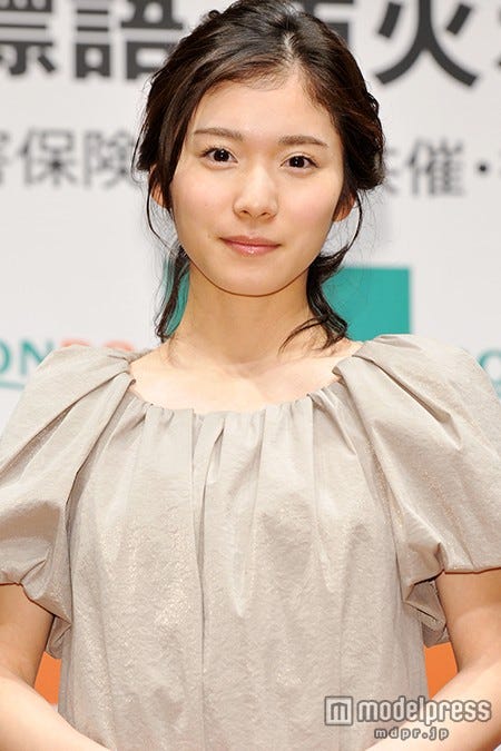 松岡茉優