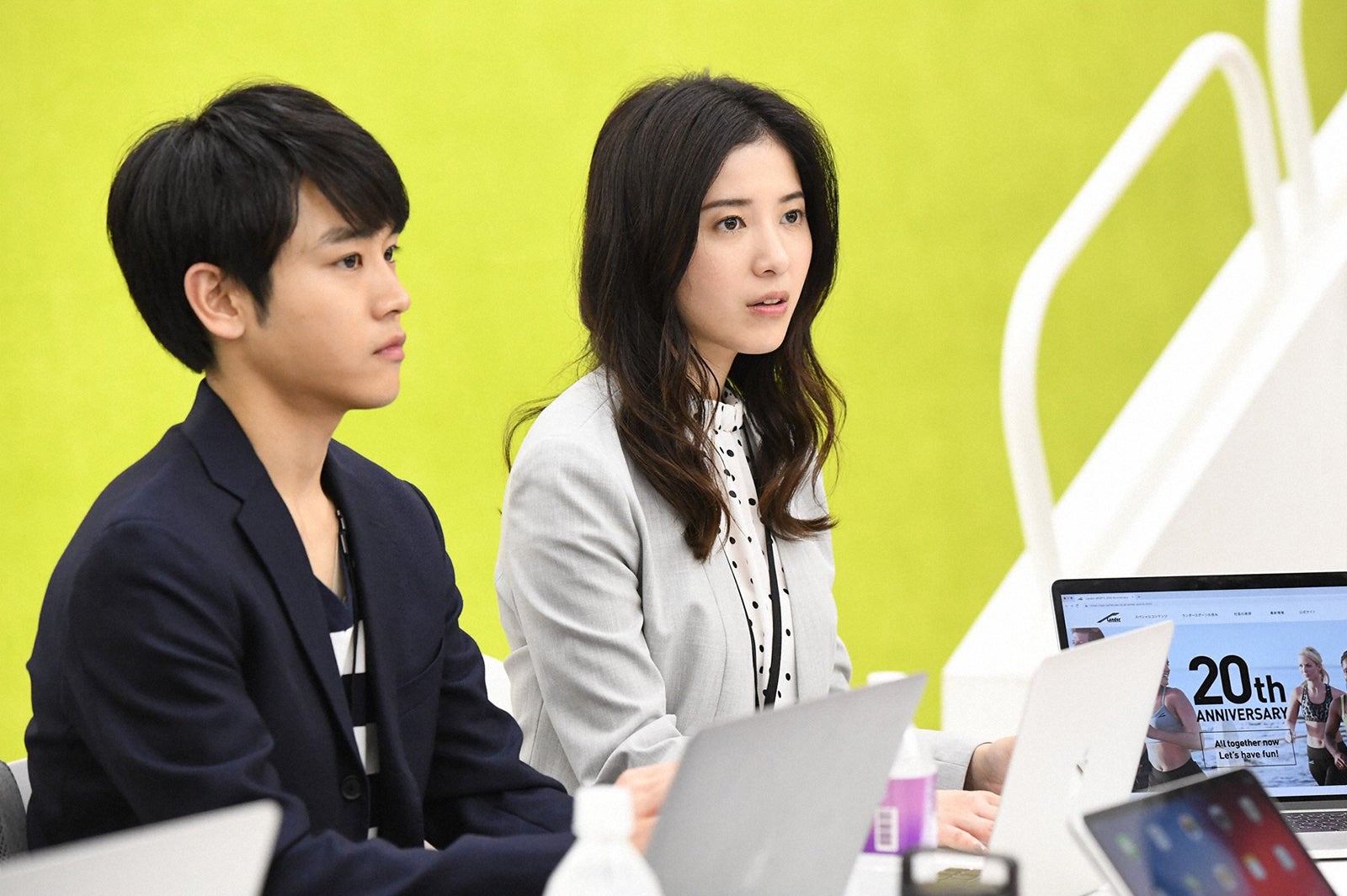 泉澤祐希、吉高由里子／「わたし、定時で帰ります。」第5話より（C）TBS