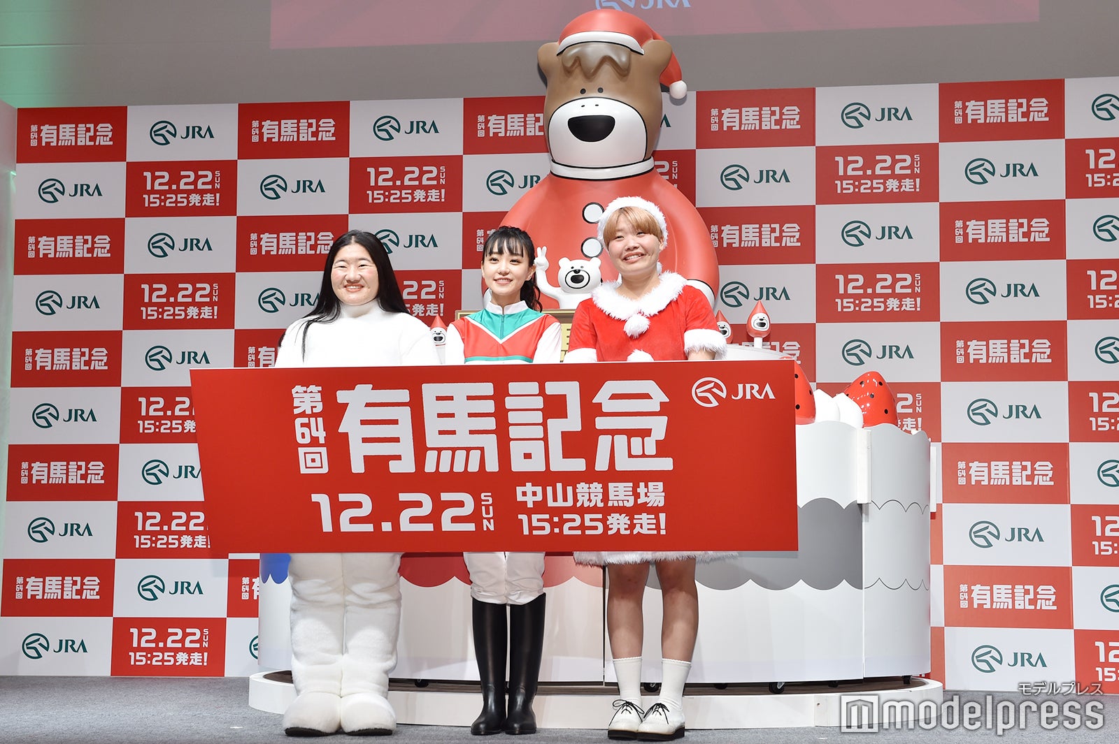 よしこ、奈緒、まひる（C）モデルプレス