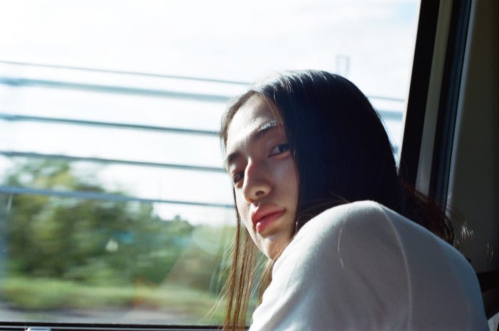 八木莉可子 1st写真集『pitter-patter』より 撮影:石田真澄(提供写真)