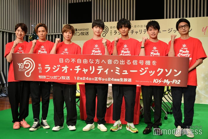 Kis-My-Ft2(左から)宮田俊哉、千賀健永、北山宏光、玉森裕太、藤ヶ谷太輔、二階堂高嗣、横尾渉(C)モデルプレス