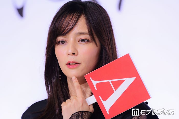 加藤ローサ(C)モデルプレス