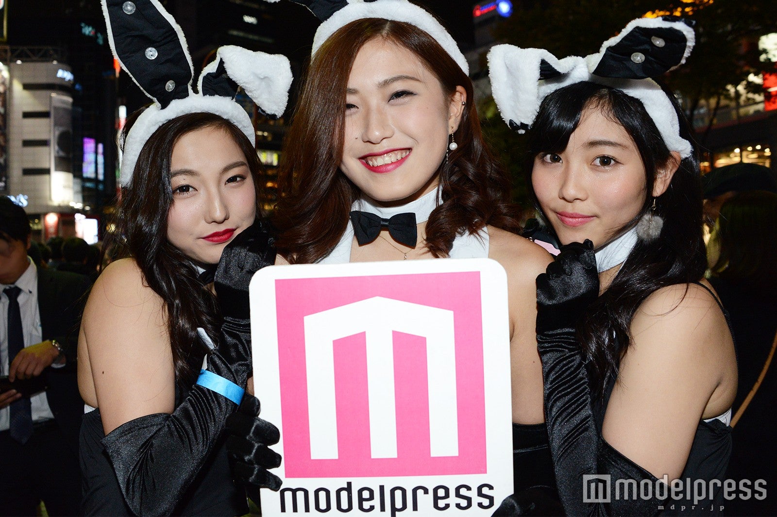 渋谷でのスナップ （C）モデルプレス