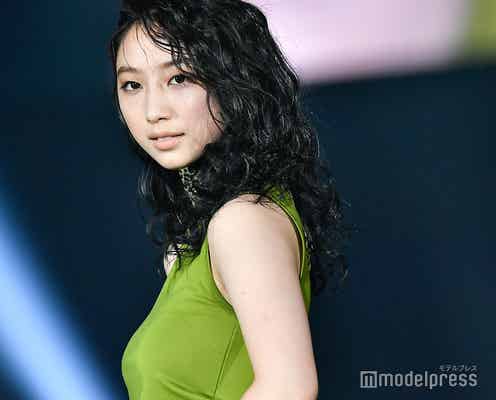 E-girls坂東希、ウェーブヘアなびかせクールな眼差し<TGC富山2019>