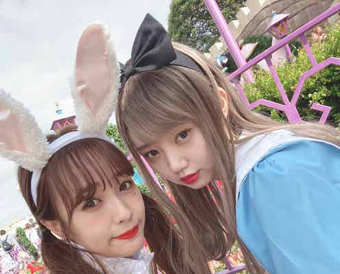 江野沢愛美&前田希美、ディズニーで「不思議の国のアリス」コスプレ披露 「天使」「永久保存版」と絶賛の声
