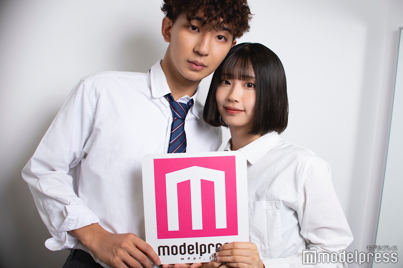 上野裕次郎、三浦寿莉（C）モデルプレス