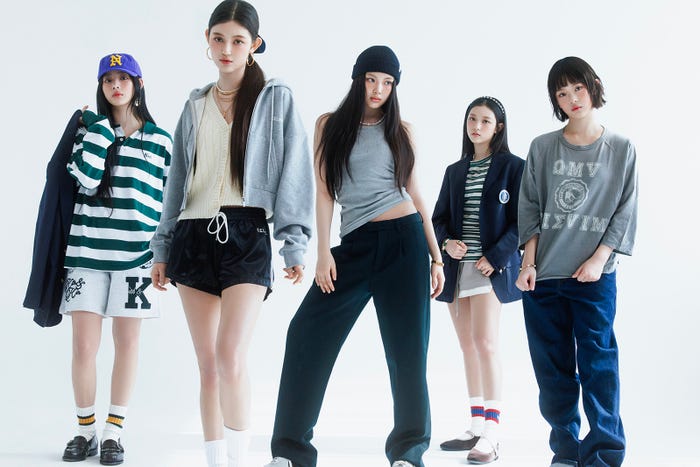 NewJeans(C)2024 ADOR. All Rights Reserved.