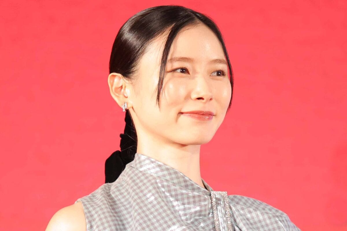 朝日奈央
