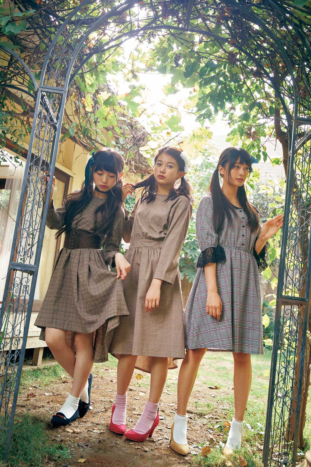 左から：其原有沙中：、黒川心、小山リーナ／「LOVE berry VOL.10」より（画像提供：徳間書店）