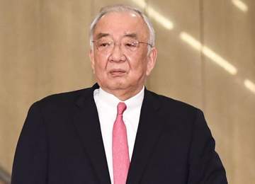 広島・松田オーナー「申し訳ない」と謝罪 所属2選手が家宅捜索に驚きとショックも「一生懸命やっている選手のことを考えるとつらい。涙が出る」