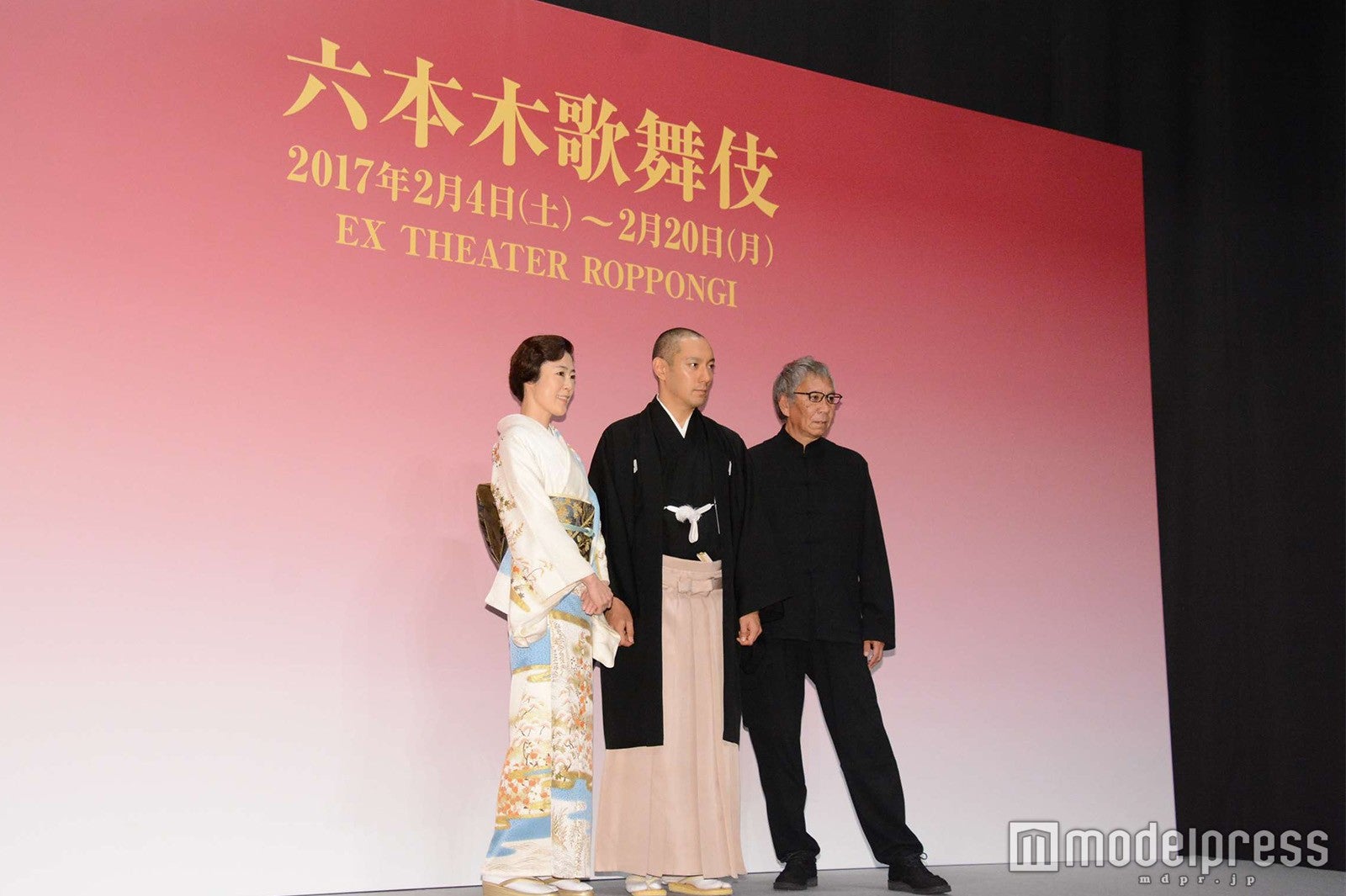 寺島しのぶ、市川海老蔵、三池崇史氏（C）モデルプレス