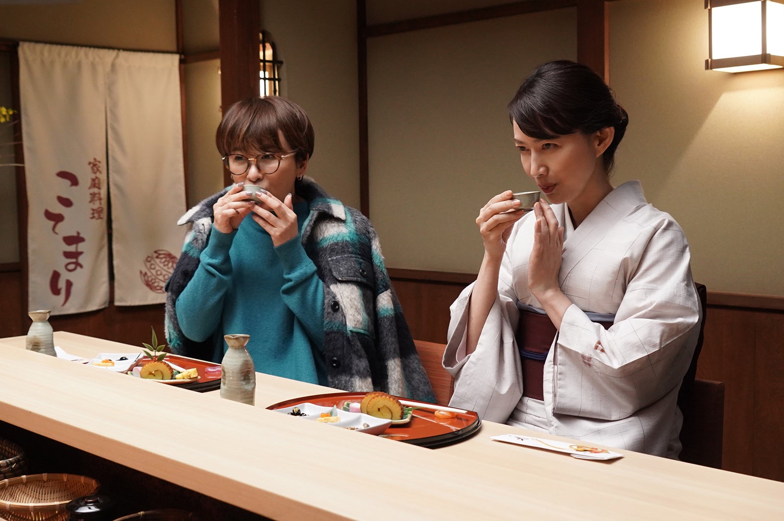 鈴木砂羽、森口瑤子「相棒season22」第10話 元日スペシャルより（C）テレビ朝日