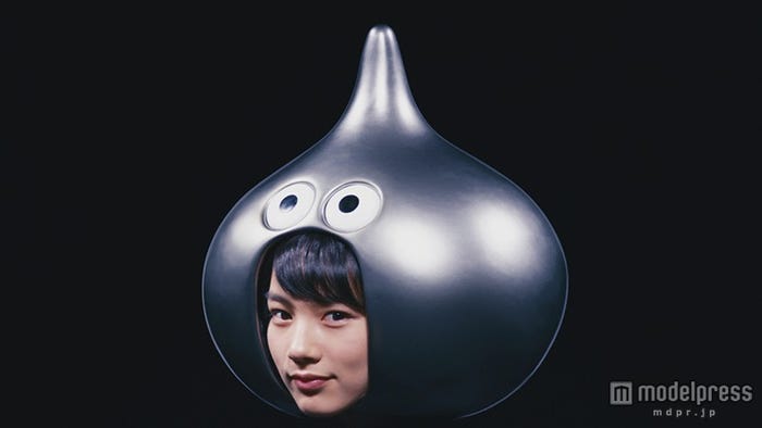 能年玲奈/ドラゴンクエストモンスターズスーパーライト新TVCM「メタルスライム登場」篇(11月22日放送)より