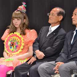 左:きゃりーぱみゅぱみゅ