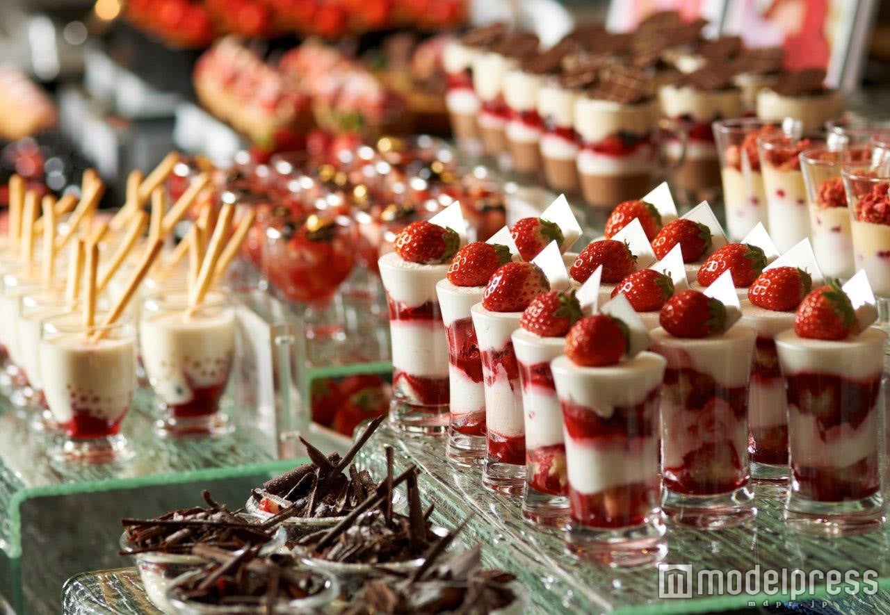 いちごスイーツが50種！ウェスティン東京の極上ビュッフェ