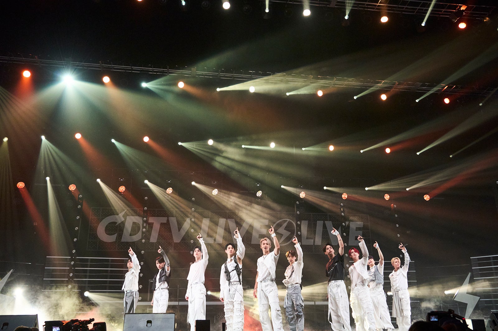 JO1、新曲「Venus」初披露　大トリ＆神セトリにファン熱狂＜CDTVライブ！ライブ！フェスティバル2023＞