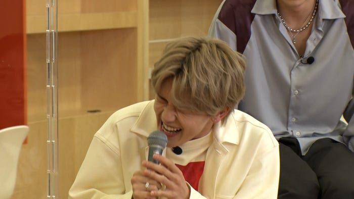 高塚大夢(C)吉本興業