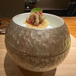 まる~い「3段重」を開けると?銀座の和食レストラン『季苑KION』の料理はサプライズに満ち溢れていた