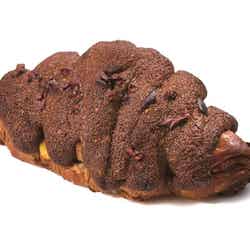 <トシ・ヨロイヅカ> クロワッサン・エクアドルショコラ(1個) 501円 ※東京会場限定/提供画像