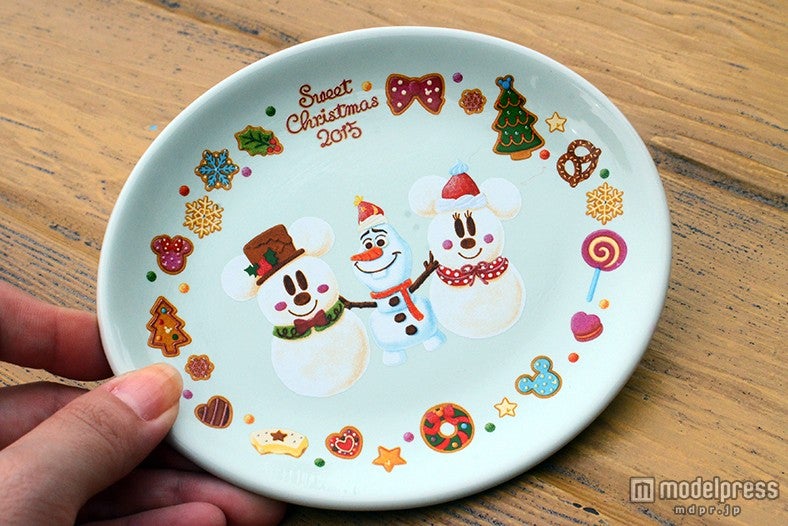 スーベニアプレート（C）モデルプレス