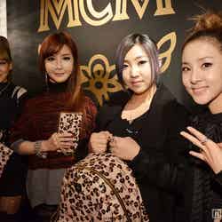 「MCM」ローンチパーティーに来場した2NE1（左から：CL、BOM、MINZY、DARA）