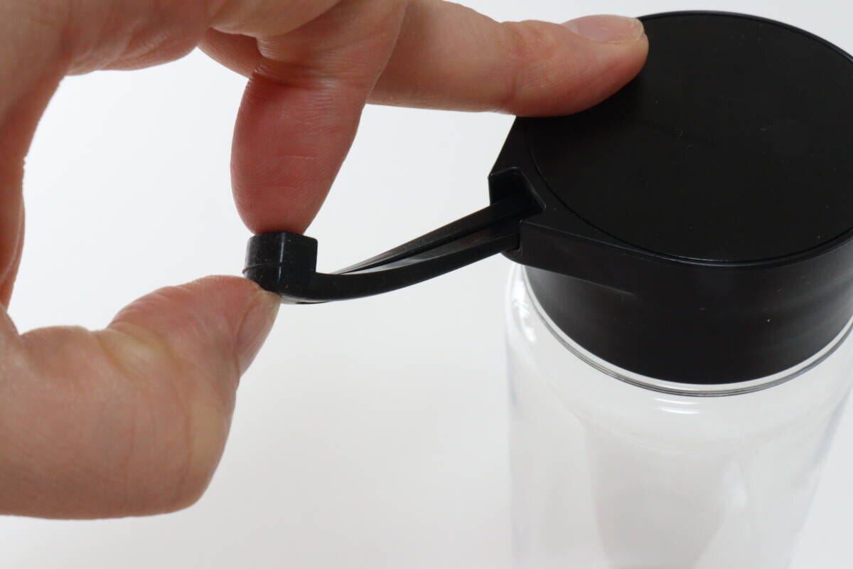 ドリンクボトル（黒、収納取っ手付）550mL　取っ手