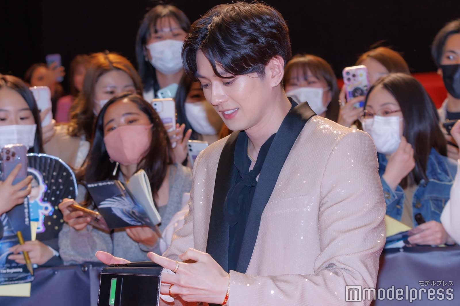 新田真剣佑（C）モデルプレス