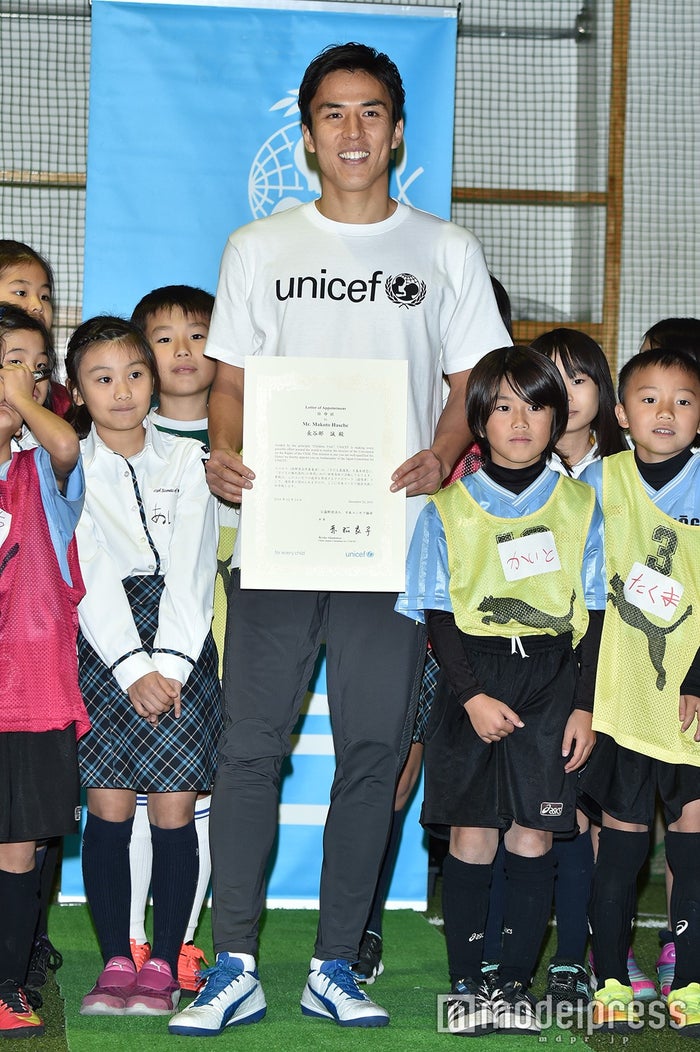 長谷部誠 長友佑都 平愛梨を祝福 自身の挙式質問も飛ぶ モデルプレス