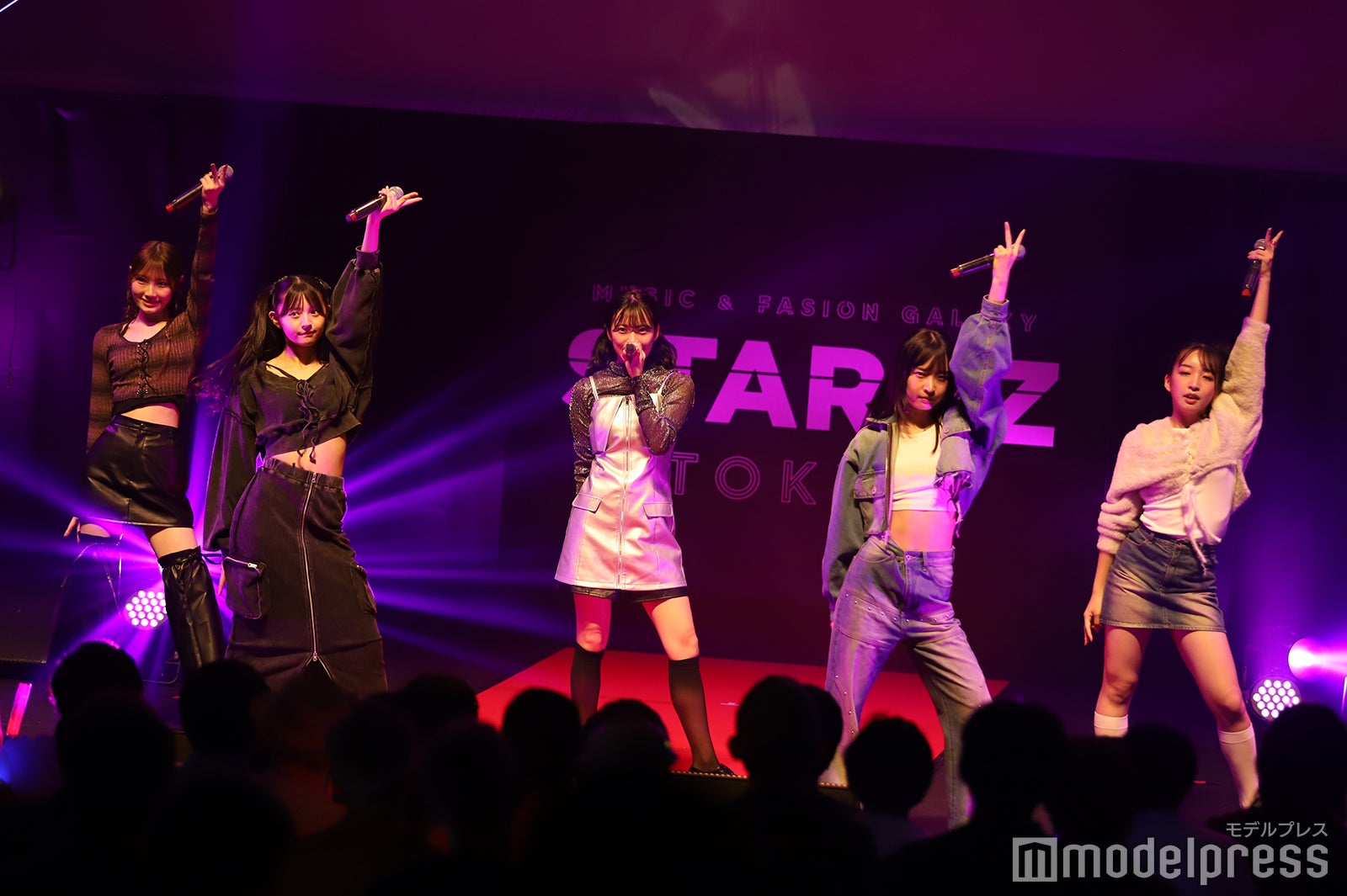 AKB48現役メンバーら所属・UNLAMEがトリ「東京ドームでライブを