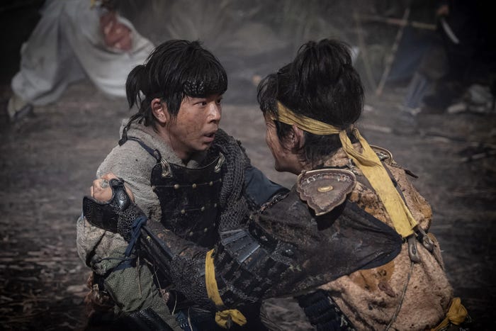 仲野太賀、池松壮亮「豊臣兄弟!」第4話(C)NHK