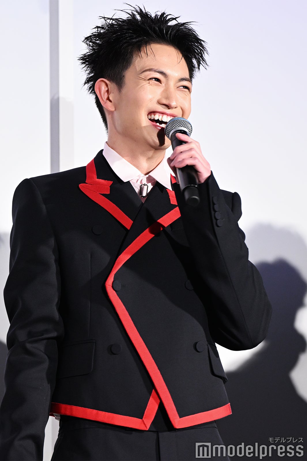 綱啓永（C）モデルプレス