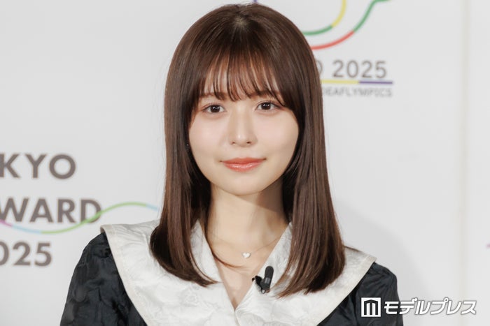 長濱ねる、美脚際立つプールサイドショット披露に反響「透明感すごい」「膝下長くて驚き」