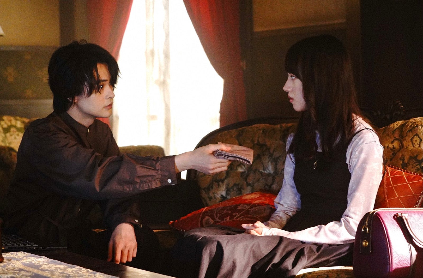 瀬戸康史、清原果耶 （C）日本テレビ