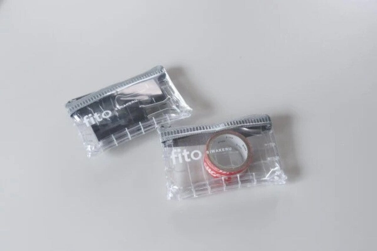 ダイソー　文具小物ケース