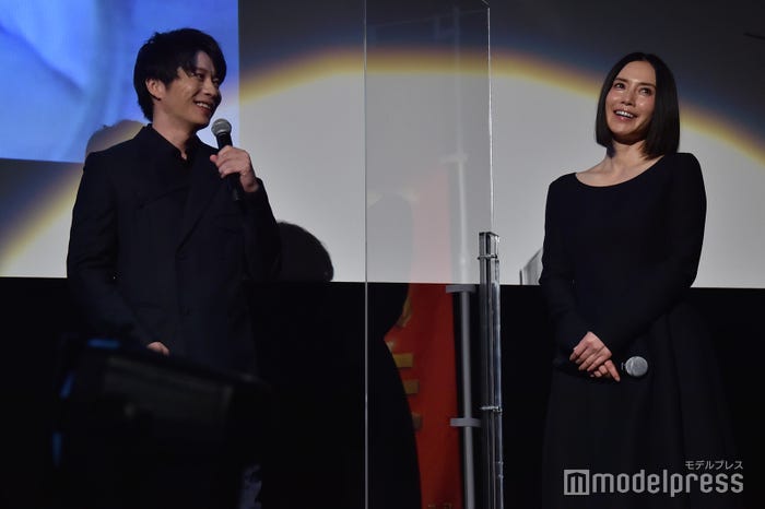 田中圭「ちょっと素が出ちゃいましたよね」中谷美紀「え?今ちょっと聞こえなかったんですけど」(C)モデルプレス