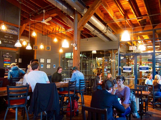 Granville Island Brewery（C）Natulive Canada