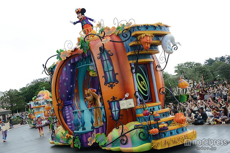 パレード「ハッピーハロウィーンハーベスト」