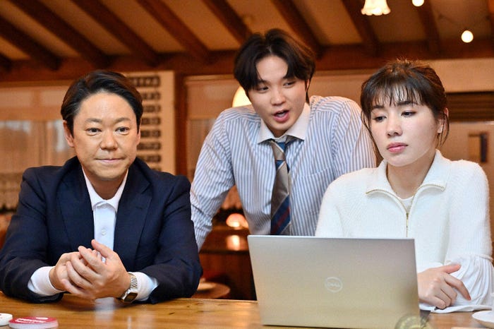 阿部サダヲ、磯村勇斗、仲里依紗「不適切にもほどがある!」最終話より(C)TBS