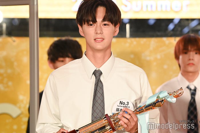 昨年度グランプリ・篠本晴輝(C)モデルプレス