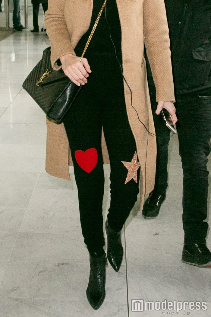 ひざのハートと星がキュート!/photo:Getty Images