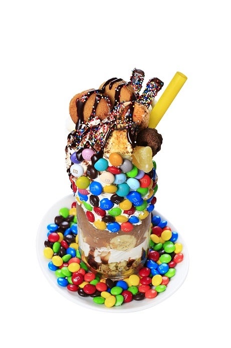 NY STYLE 19 COLORS M＆M’S PARFAIT（チョコレート）／1,800円（税抜）／画像提供：マースジャパンリミテッド