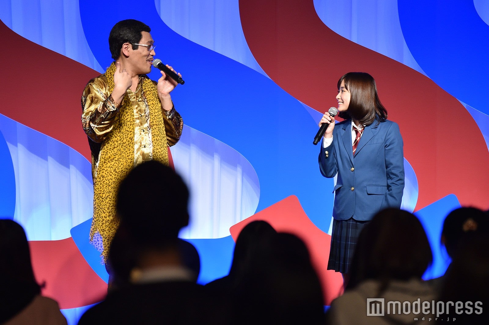 ピコ太郎、大原櫻子（C）モデルプレス