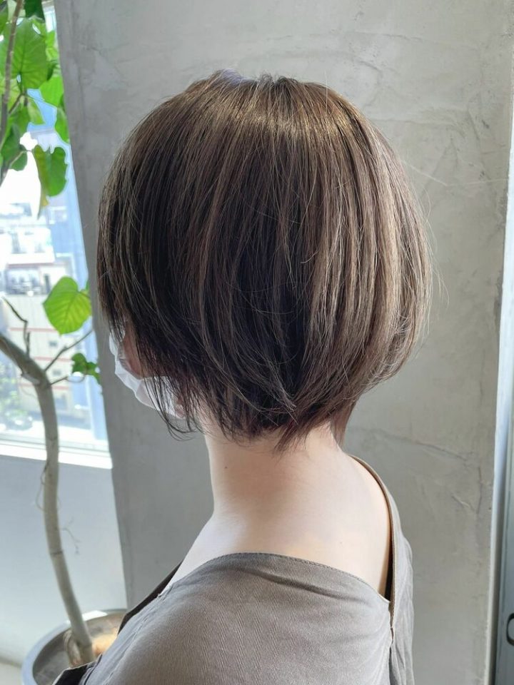 40代のヘアカラーは アッシュグレー がおすすめ 透明感を出す上品カラーをご紹介 モデルプレス