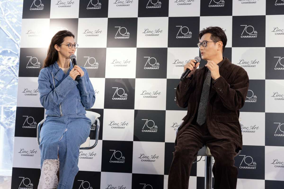 中条あやみ、事務所の先輩・井浦新に恐縮 表情華やぐメガネ姿でトークイベント