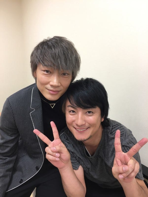 綾野剛、上地雄輔(上地雄輔公式ブログ/LINE)