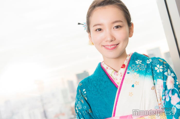 飯豊まりえ(C)モデルプレス