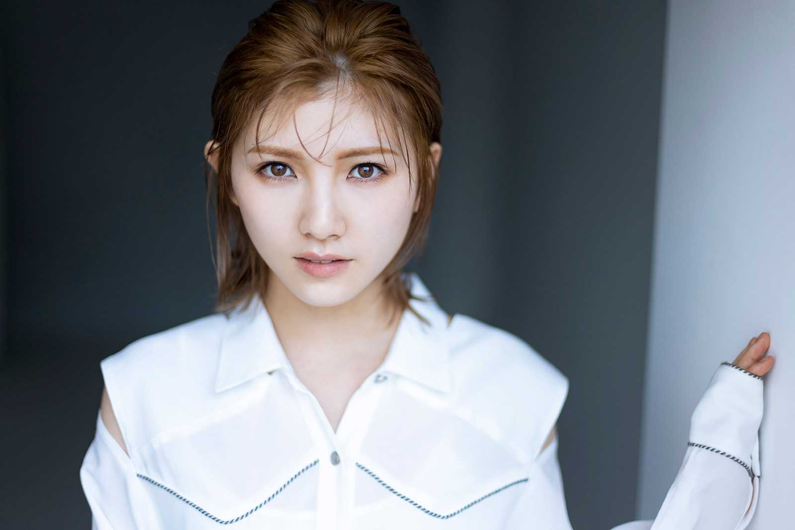 AKB48岡田奈々、事務所移籍を発表 ソロ活動に意欲「何でも一生懸命やりたい」