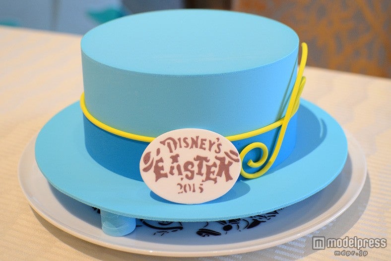 ハットが被されてデザート登場