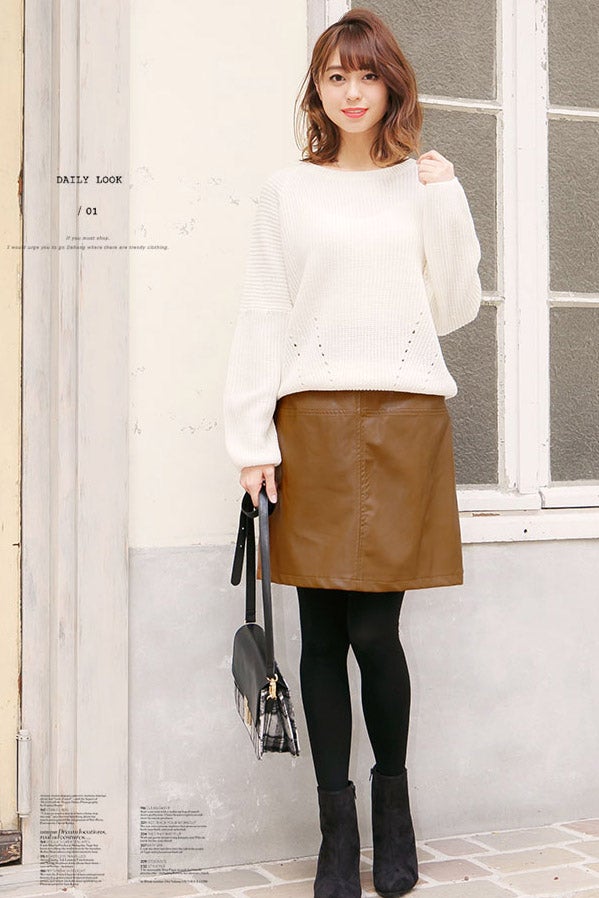 フェイクレザー★膝丈切り替えデザインスカート「神戸レタス」2690円（税込）／画像提供：神戸レタス