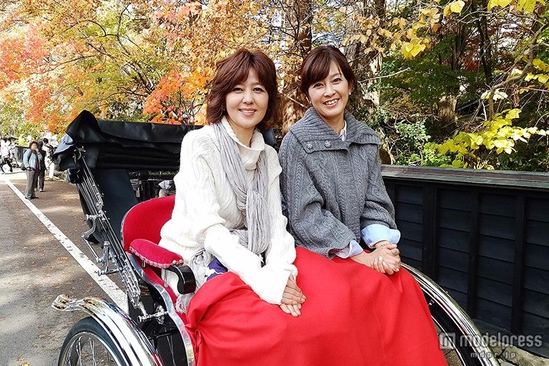 （左から）石野真子、森尾由美／画像提供：テレビ東京